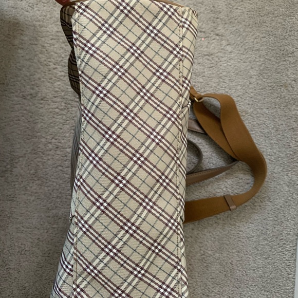 Burberry bag - Picture 4 of 7